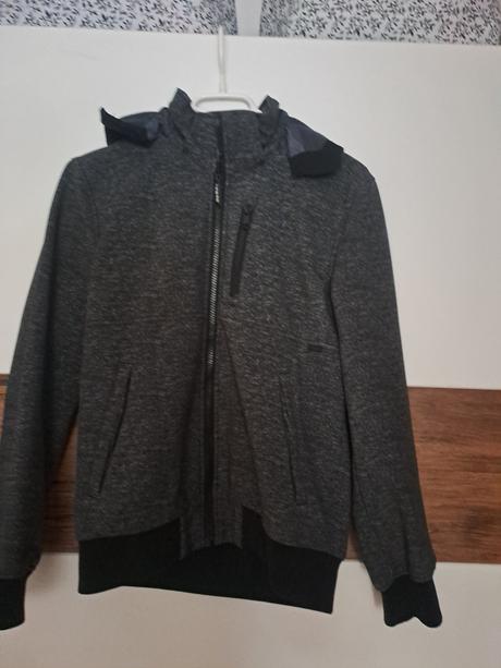 Sofschelova bunda, h&m,152