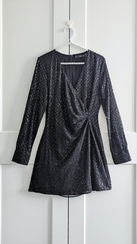 Čierne flitrové šaty mango, mango,s