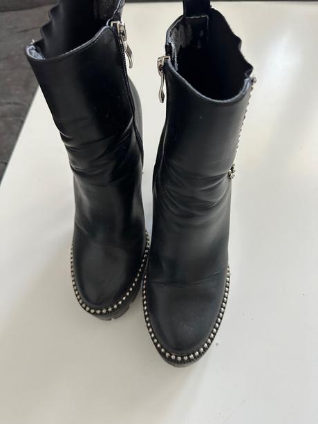 Kotnikove čižmy 38, 38