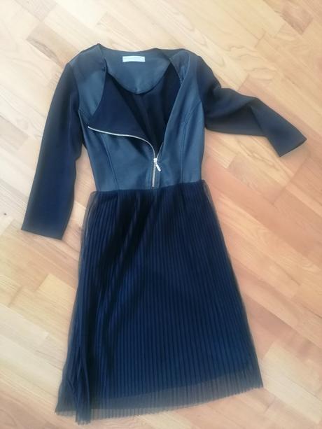 Rinascimento šaty s, s