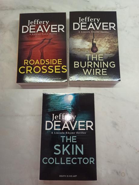 Jeffery deaver - roadside crosses v anglictine, 