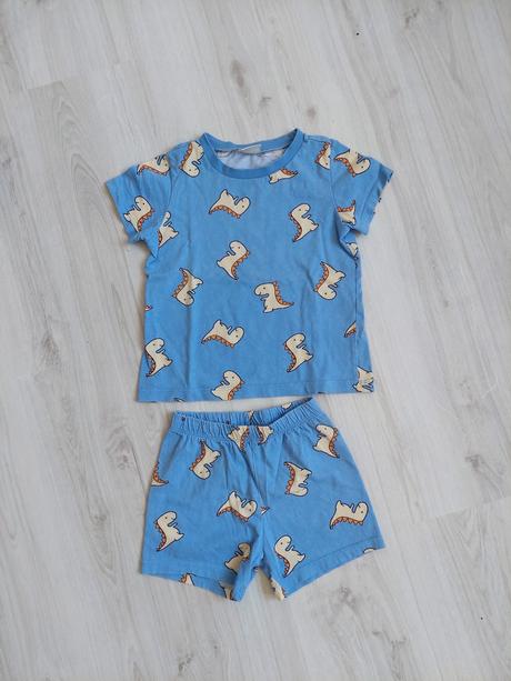 Letné dvojdielne pyžamo, 98