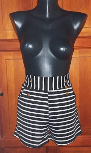 Predám  námornícke kraťasy veľ.m, m