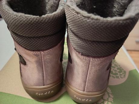 Barefoot froddo text winter - 31, froddo,31
