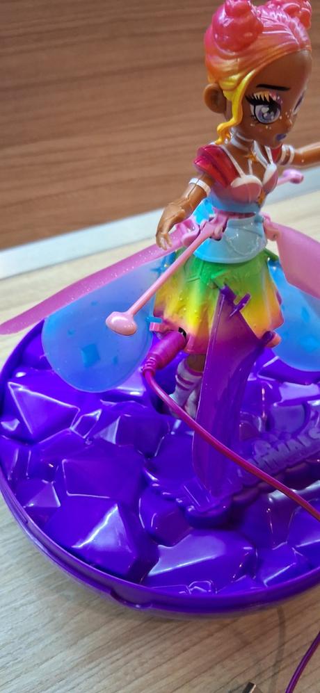 Lietajuca vila hatchimals original top stav, 