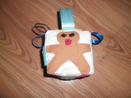 Všestranná kocka pre detičky ,