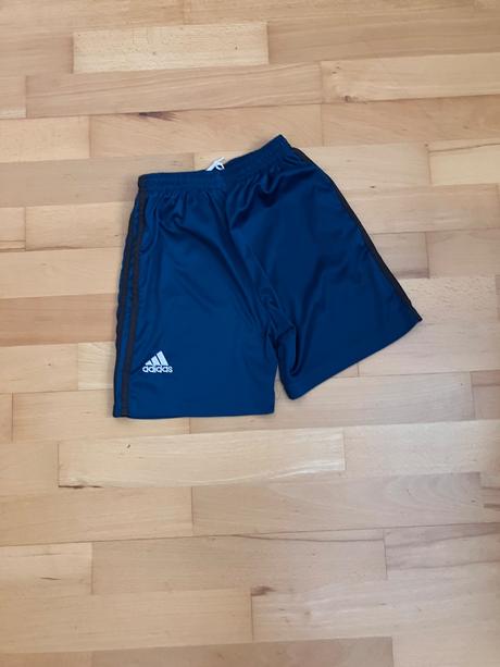 Športové kraťasy, adidas,128