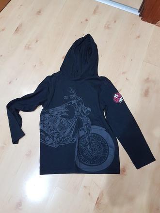 S kapucou...min nosene tricko, f&f,134