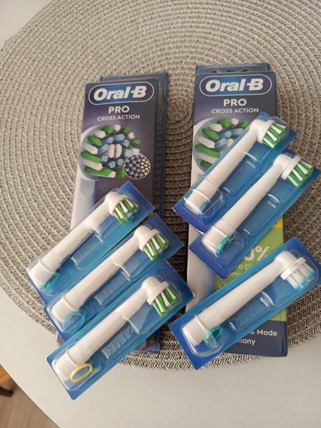 Nahradne hlavice do rotacnej kefky oral b,