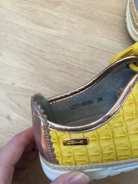 Žlte topanky axel, 36