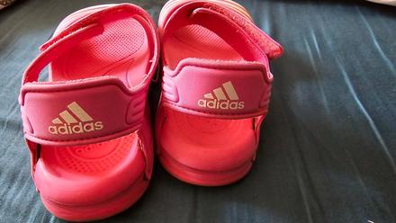 Predám dievčenské sandále zn. adidas, adidas,32