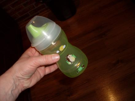 Výborný stav-flaša/flaška/s cucákom zn.mam,