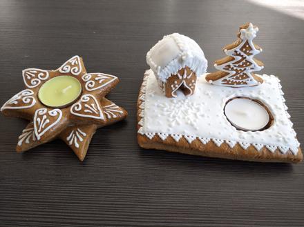 Medovníkové svietniky,