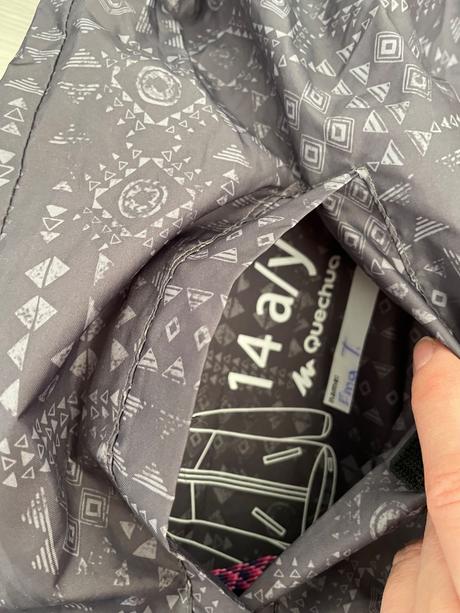 Tenká bundách do dažďa alebo prsilpast., decathlon,152