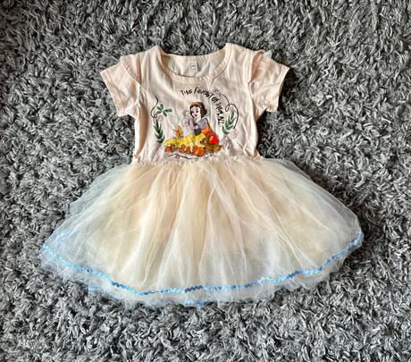 Šaty so snehulienkou, 116