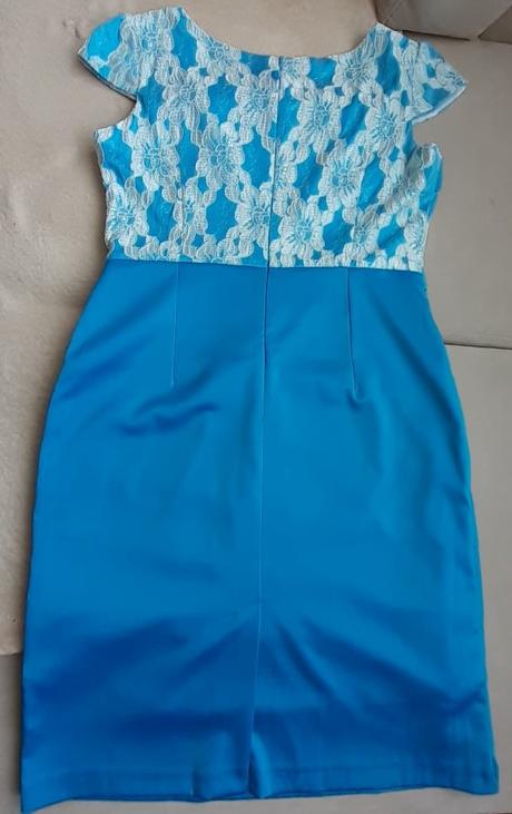 Veľmi pekné spoločenské šaty, 46