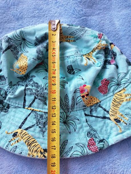 Farebný klobúk, lindex,104