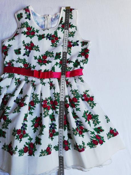 Folklórne šaty, 116