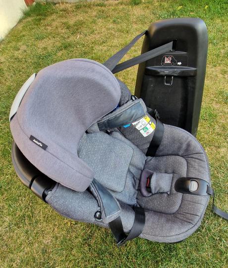Maxi cosi axissfix - otocna autosedacka, maxi cosi