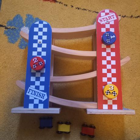 Drevena draha na autíčka, 