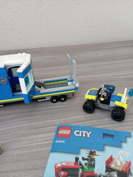 Lego city60315 väzenie na kolesách, polícia,