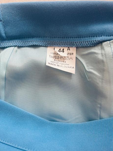 Elegantna sukňa, 44