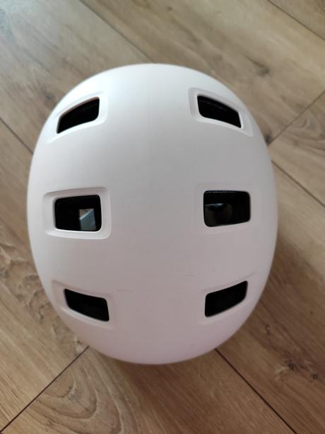 Cyklisticka prilba oxello, s