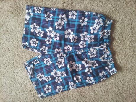 Letné šortky, 176