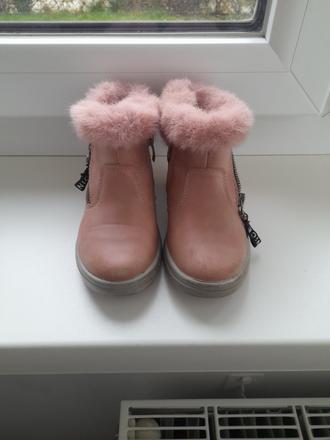 Zimne dievcenske topanky, veľ. 24, 24