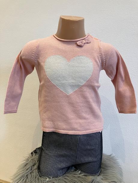 Dievčenský sveter so strieborným srdiečkom (86), h&m,86