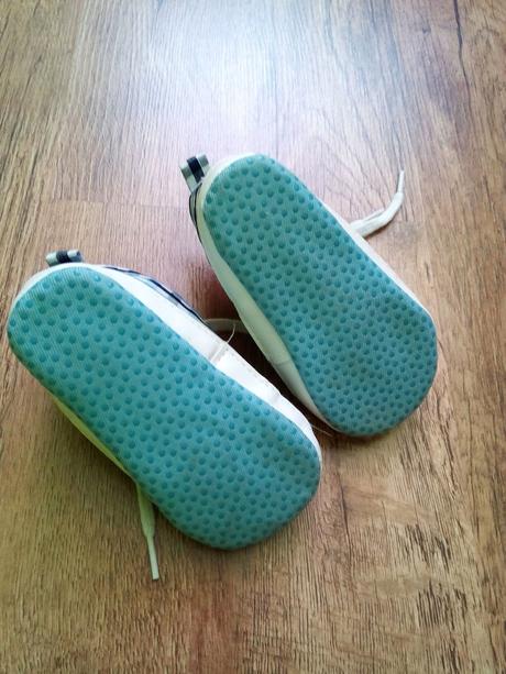 Balík capačiek, <17