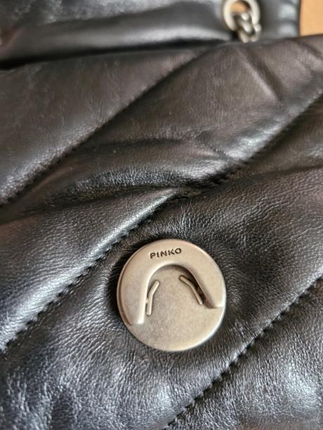 Kožená kabelka pinko, pinko