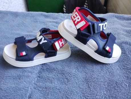 Sandále, tommy hilfiger,32