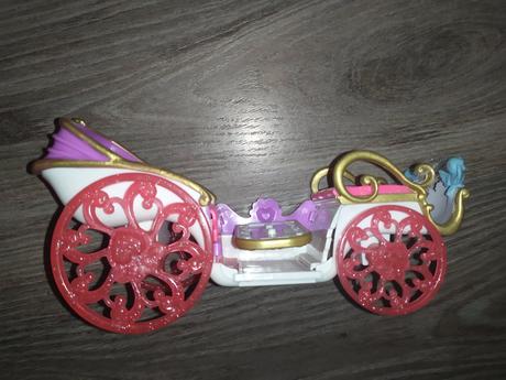 Koc pre palace pets,