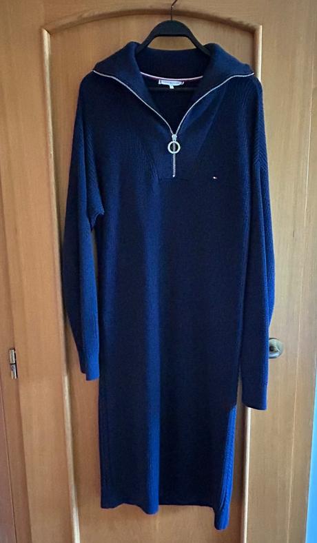 Tmavomodré zimné  šaty zn.tommy hilfiger č.m/l, tommy hilfiger,m
