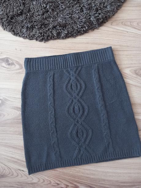 Sukňa s vrkocovym vzorom, terranova,xs