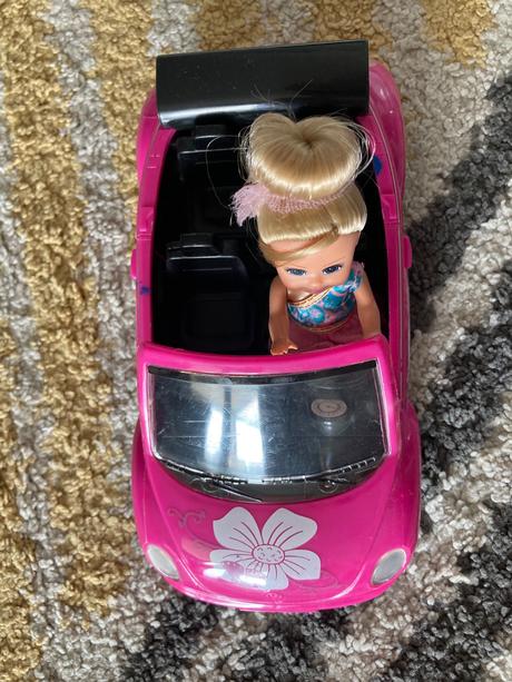 Auto pre menšie bábiky, 