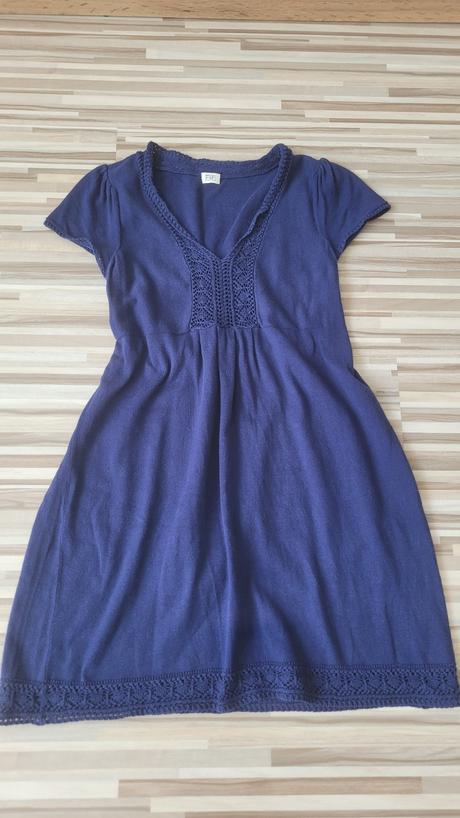 Modre pletene saty, f&f,s