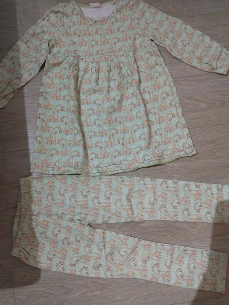 Predám komplet šaty s leginami, 104