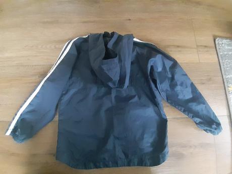 Tenka vetrovka 116, items,116