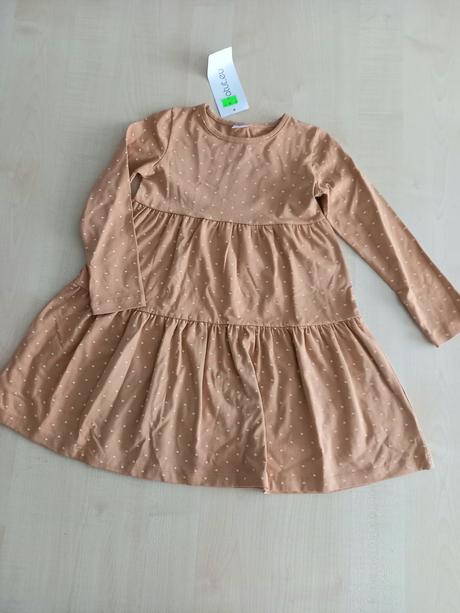 Dievčenské šaty, 110