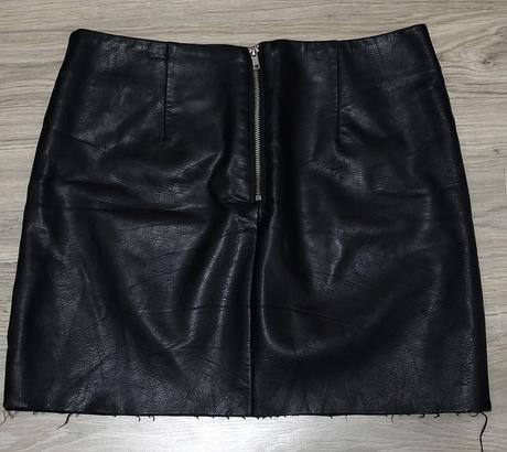 Koženková sukňa s výšivkou h&m 40/42, h&m,l