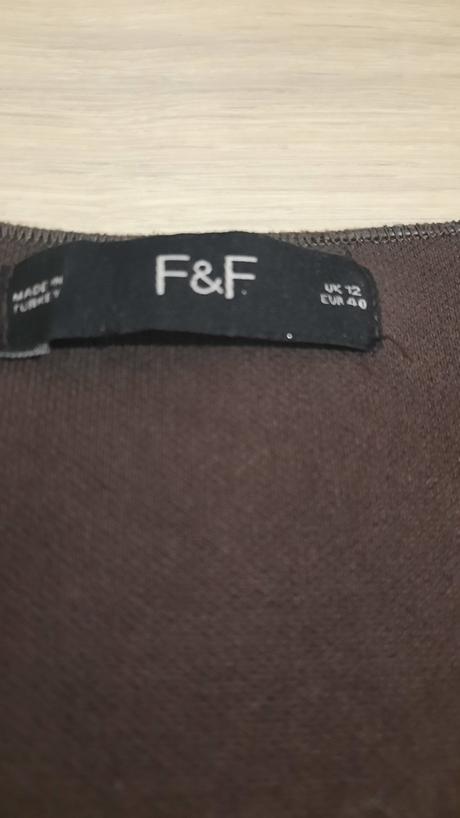 Vesta hnedá, f&f,40
