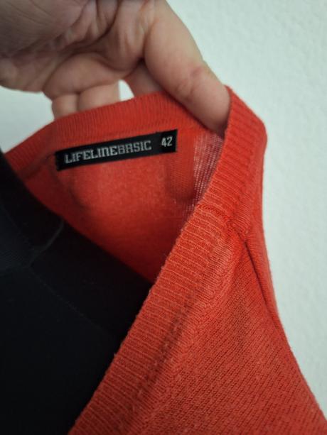 Pulover, 42