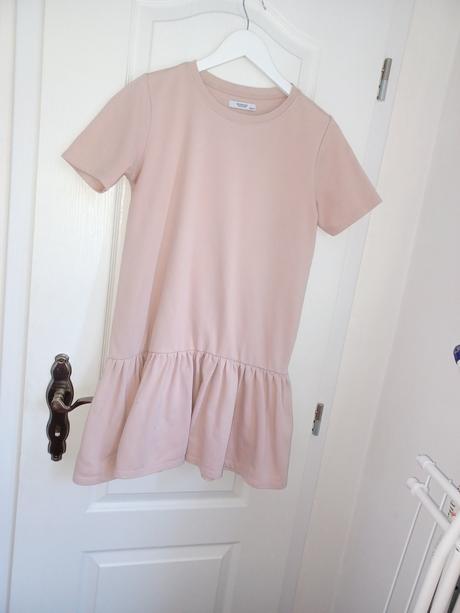 Trickove teplakove saty s volanom, reserved,158