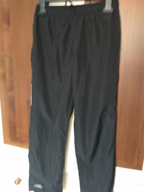 Kvalitné športové nohavice, 140