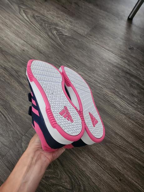 Adidas tenisky, adidas,32