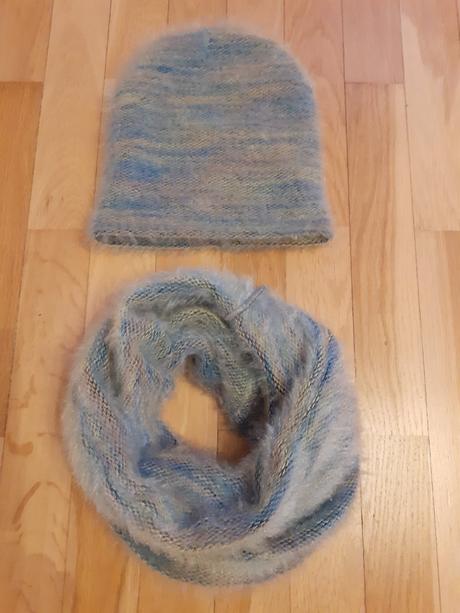 Čiapka a nákrčnik, 