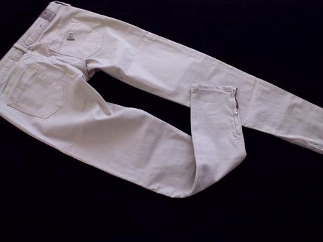 Béžové 26, guess,s