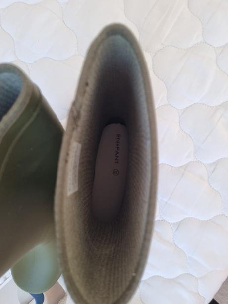 En fant gumáky, en fant,33